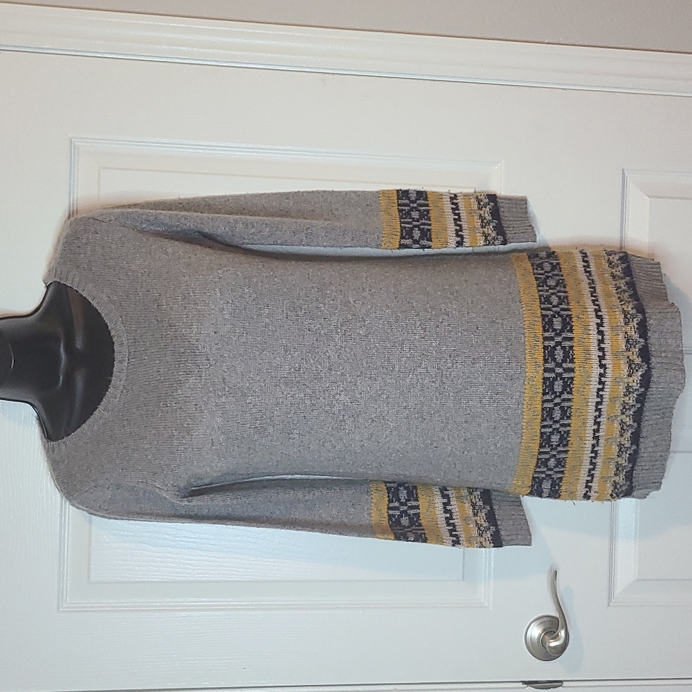 Kinitted Gray Sweater Shirt/Dress, size M